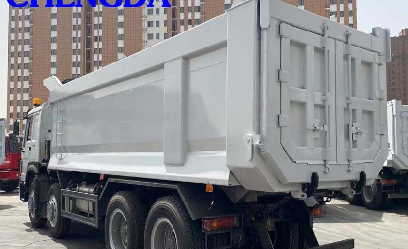 Camions à benne basculante Howo